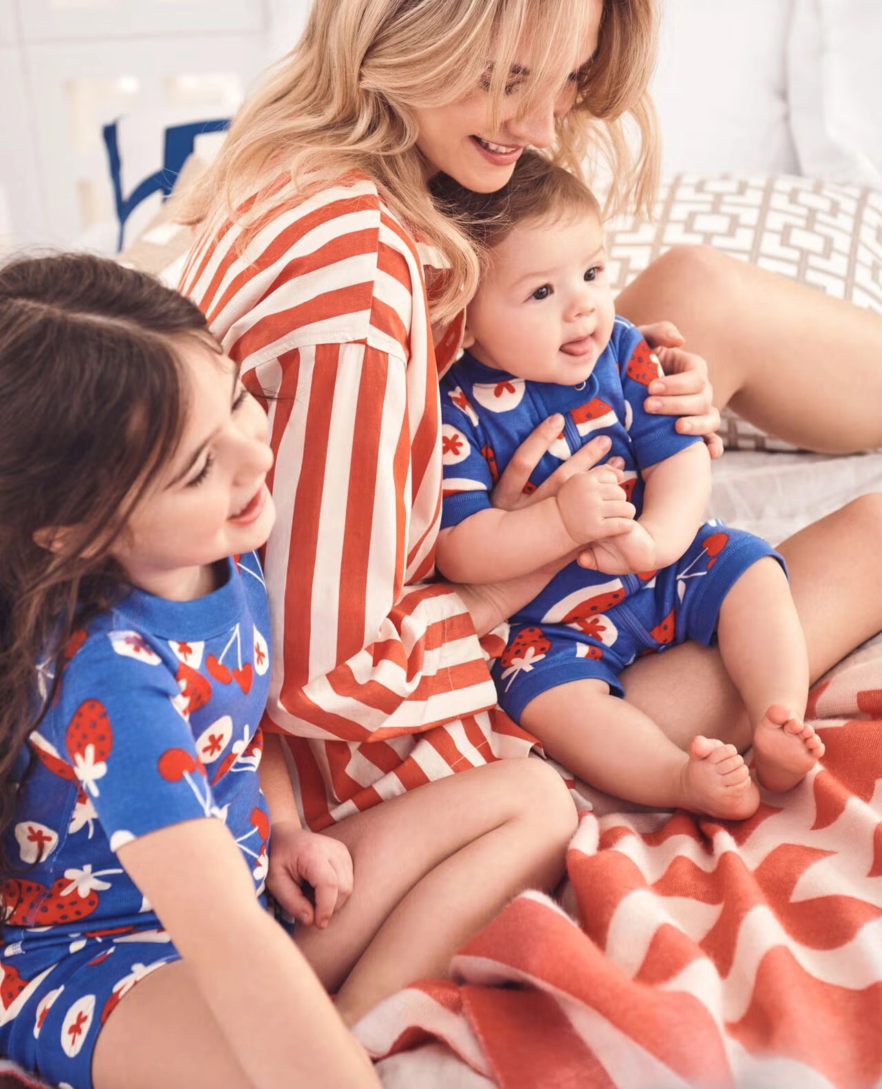 HannaJams™ Pajama Set Fruit Party on Blue